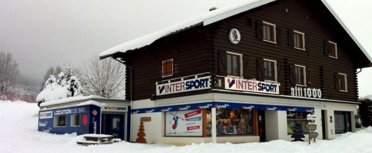 Place Royale Pour 10 A 12 Personnes A 30 Met Des Pistes De Ski Et Vtt Metabief Exterior photo